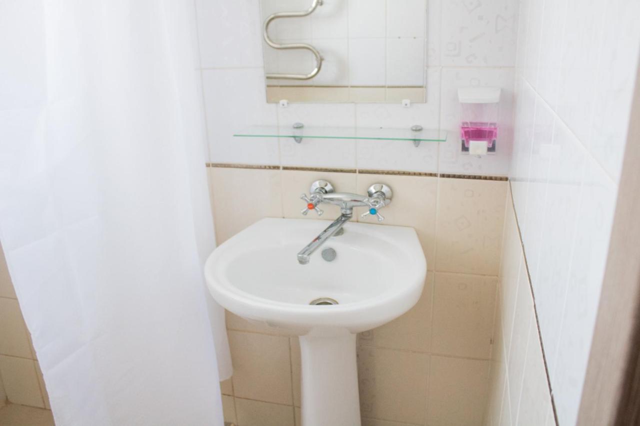 Sportium Hotel Otsjakiv Buitenkant foto